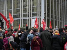 2.1 Vue de la journée de mobilisation du 8 novembre ©Crédits photographie Caroline Magrit